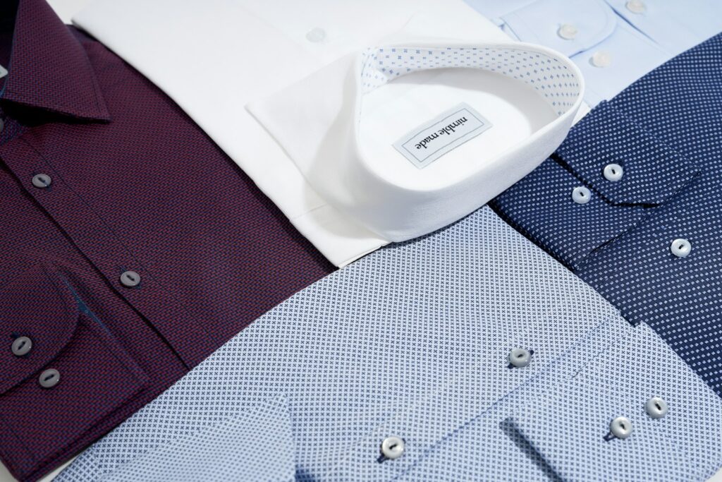 Noticias de la empresa: lanzamiento de una nueva línea de tejidos ecológicos para 2025. 2 Textil blanco y negro con lunares